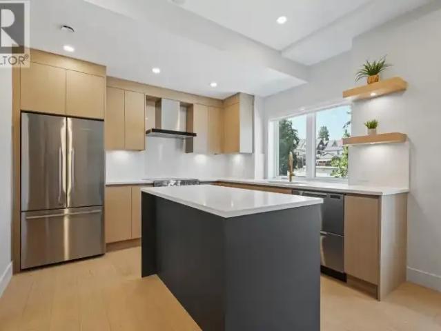 4 Bedroom Townhouse Vancouver BC 104183220