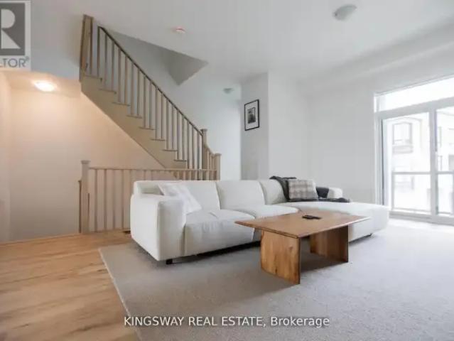 4 Bedroom Townhouse Vaughan ON 103487680
