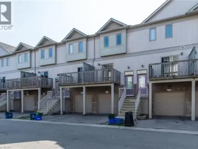 4 Bedroom Townhouse Waterloo ON 105467342