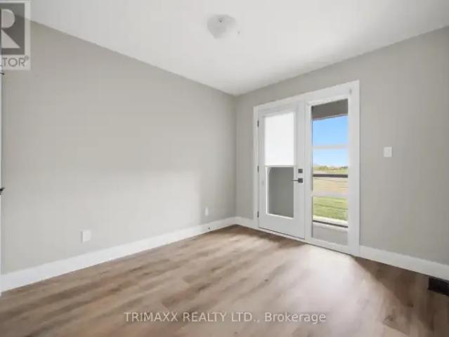 4 Bedroom Townhouse Welland ON 102715531