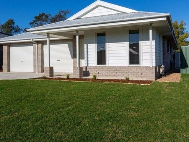 4 Bedroom Townhouse!