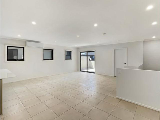 4 Bedroom Townhouse
