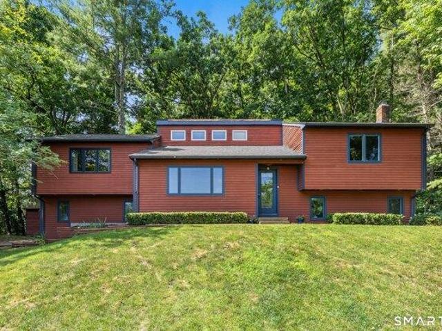 4 bedroom, Tolland CT 06084 104608480