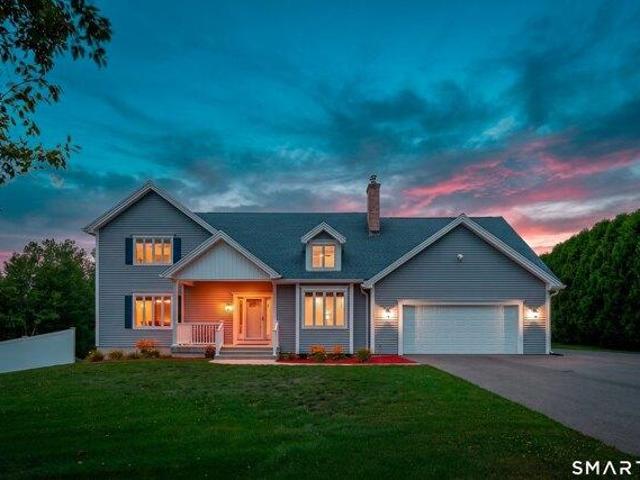 4 bedroom, Tolland CT 06084 105423980