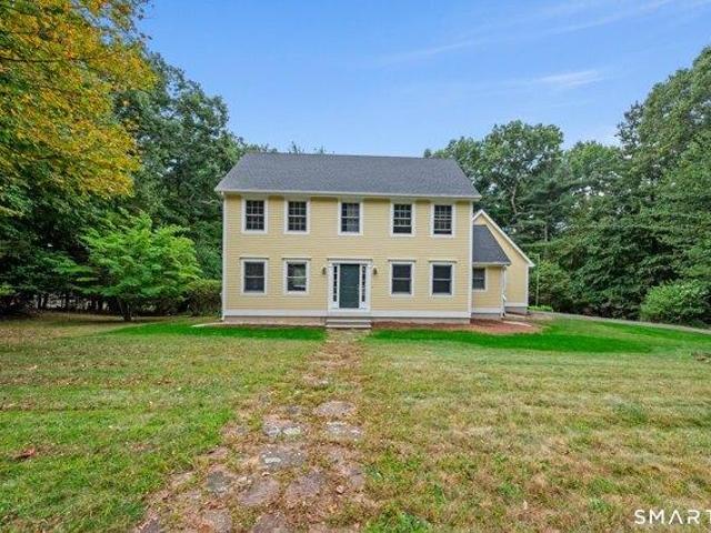 4 bedroom, Tolland CT 06084 105799268