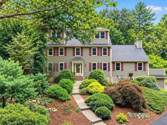 4 bedroom, Topsfield MA 01983 105614816