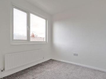 4 bedroom terraced bungalow to rent
