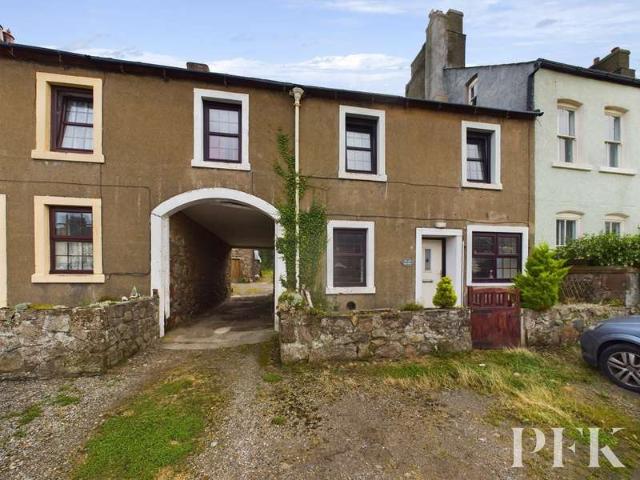 4 Bedroom Terraced House