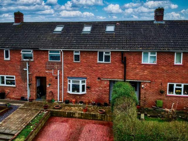 4 Bedroom Terraced House