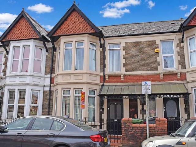 4 Bedroom Terraced House