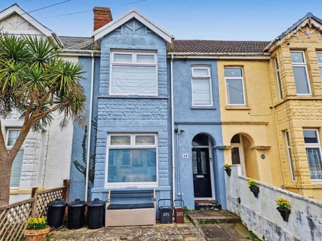 4 Bedroom Terraced House