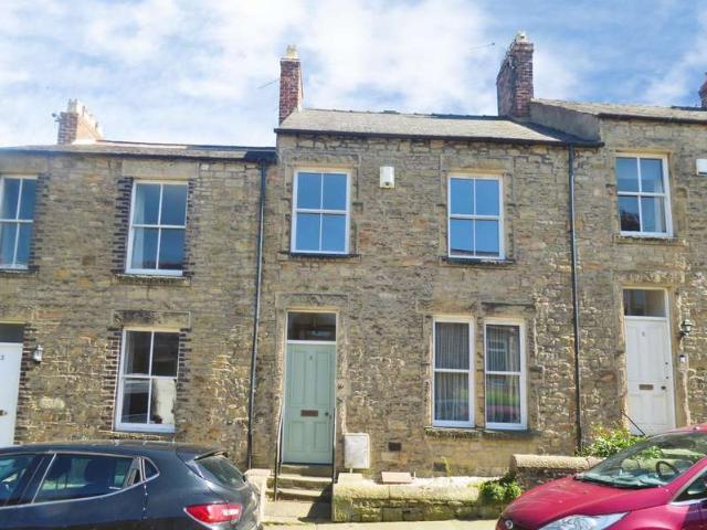 4 Bedroom Terraced House