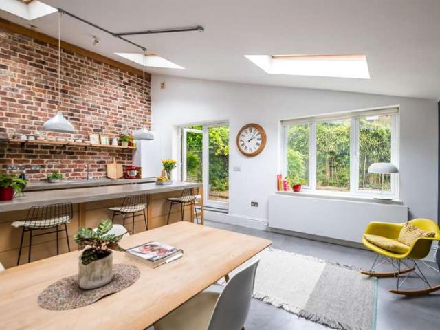 4 Bedroom Terraced House