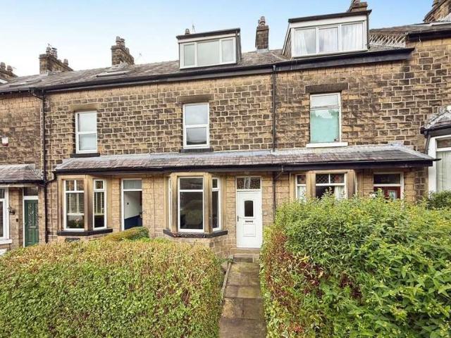 4 Bedroom Terraced House