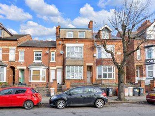 4 Bedroom Terraced House