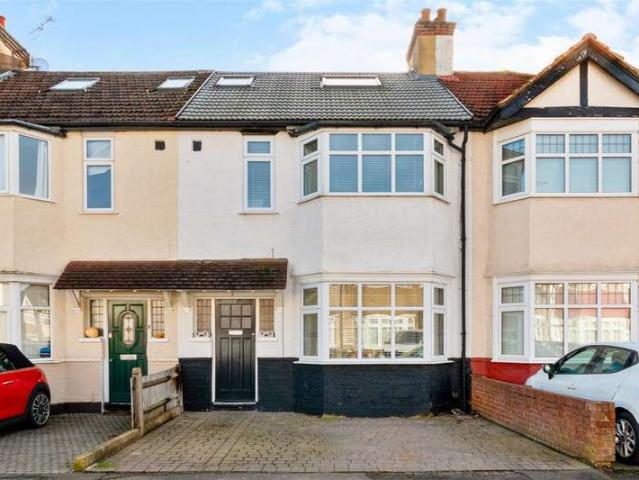 4 Bedroom Terraced House