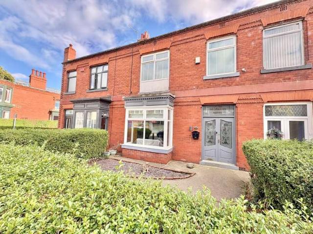 4 Bedroom Terraced House