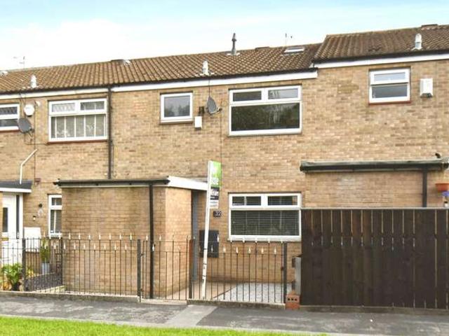 4 Bedroom Terraced House