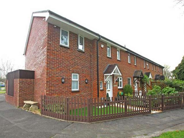 4 Bedroom Terraced House