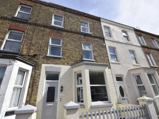 4 Bedroom Terraced House