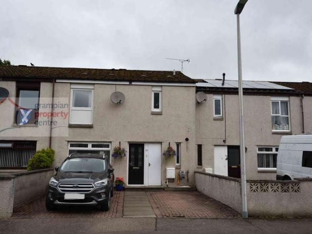 4 Bedroom Terraced House