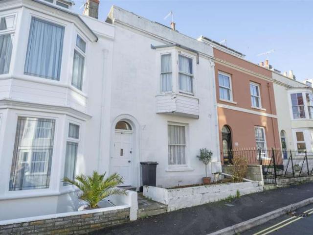 4 Bedroom Terraced House