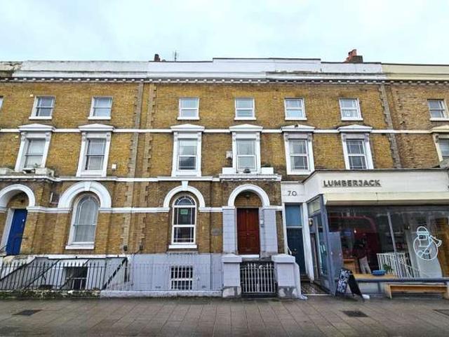 4 Bedroom Terraced House