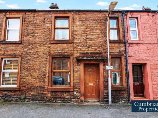 4 Bedroom Terraced House