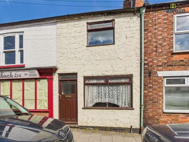 4 Bedroom Terraced House