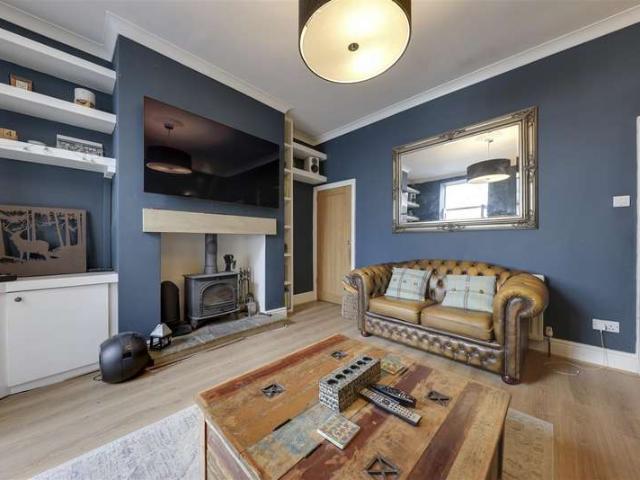 4 Bedroom Terraced House