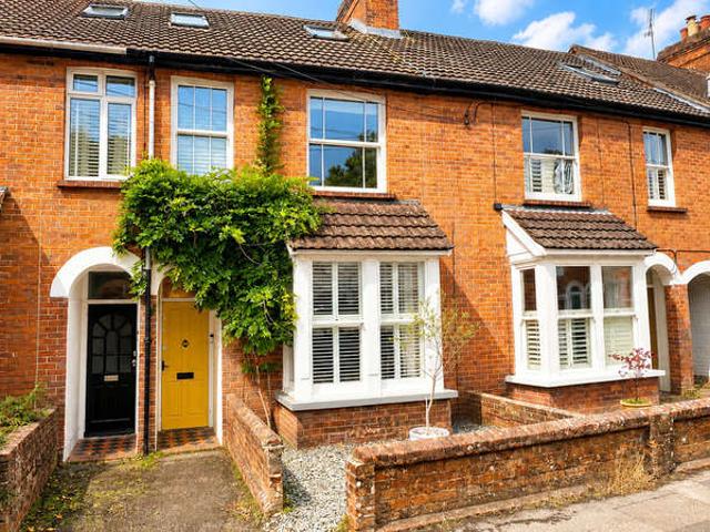 4 Bedroom Terraced House