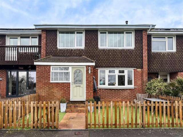 4 Bedroom Terraced House