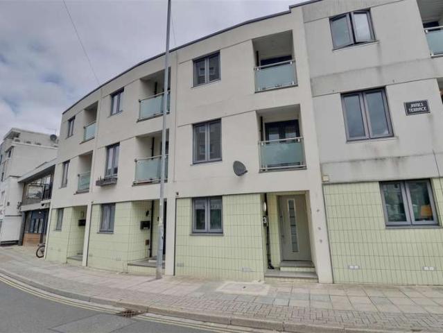 4 Bedroom Terraced House