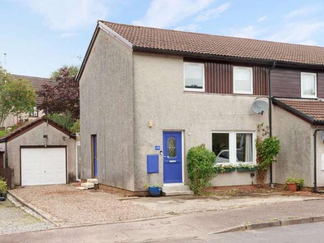 4 Bedroom Terraced House