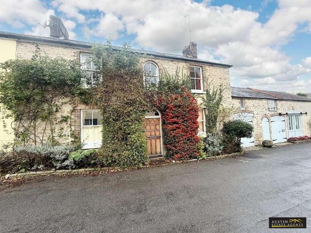 4 Bedroom Terraced House
