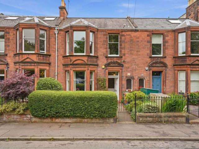 4 Bedroom Terraced House