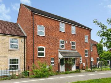 4 Bedroom Terraced House