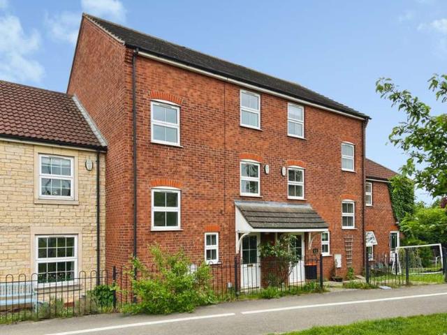 4 Bedroom Terraced House