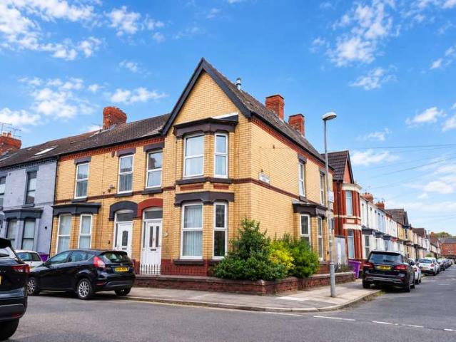 4 Bedroom Terraced House