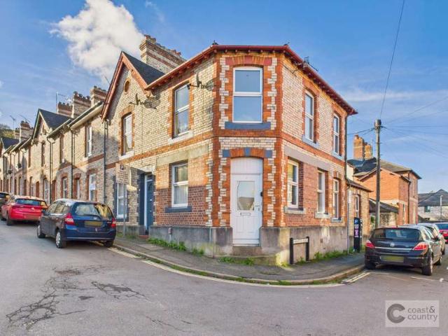 4 Bedroom Terraced House