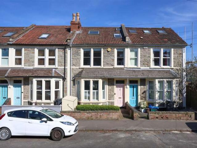 4 Bedroom Terraced House