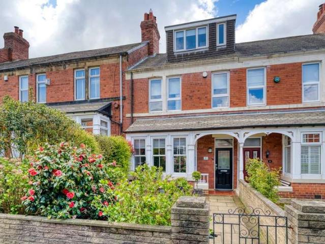 4 Bedroom Terraced House