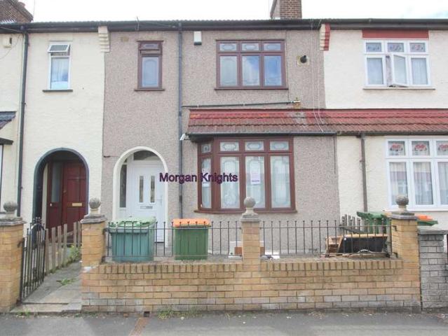 4 Bedroom Terraced House