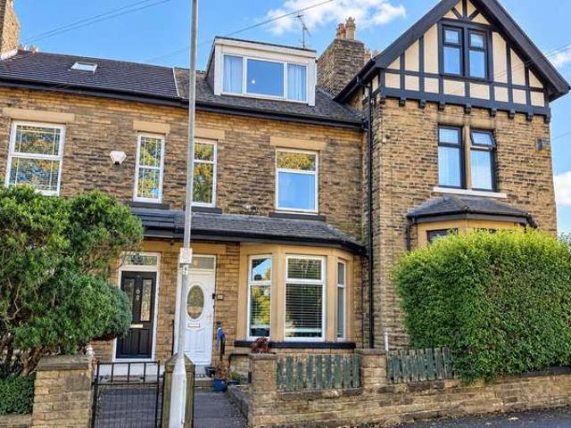 4 Bedroom Terraced House