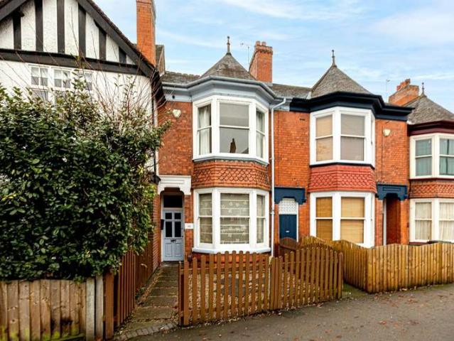 4 Bedroom Terraced House