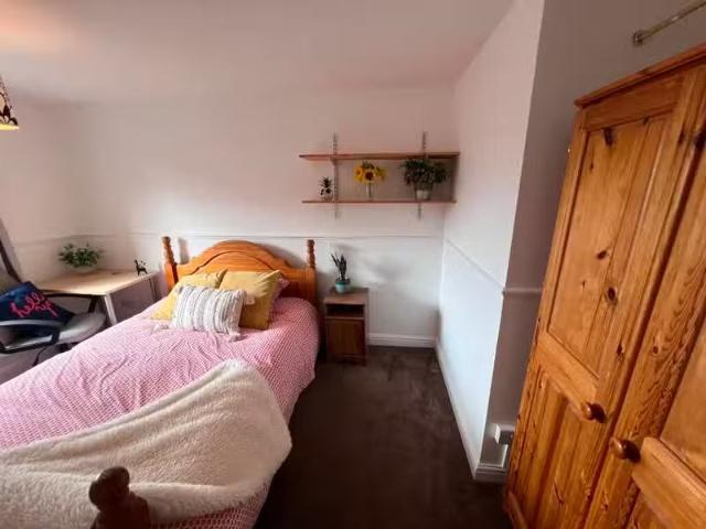 4 bedroom terraced house for rent in Forest Road, Colchester.