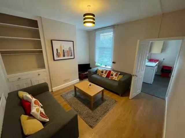 4 bedroom terraced house for rent in Shaw Street, Derby,, DE22