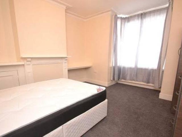 4 bedroom terraced house for rent in St Peters Road Reading RG6