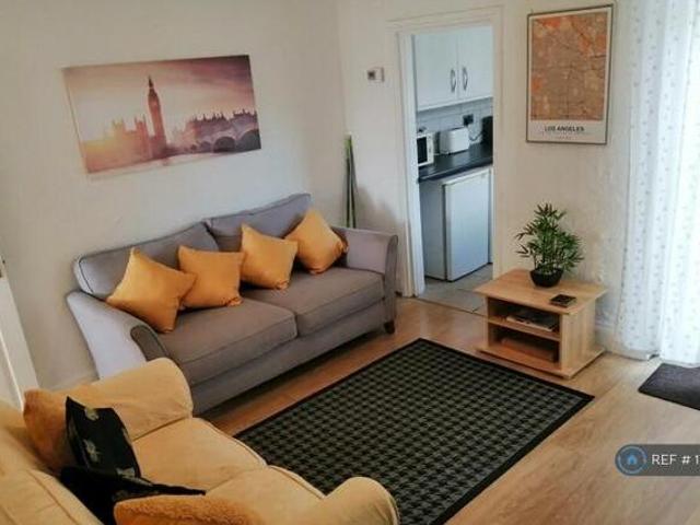 4 Bedroom Terraced House For Rent In Stoke On Trent