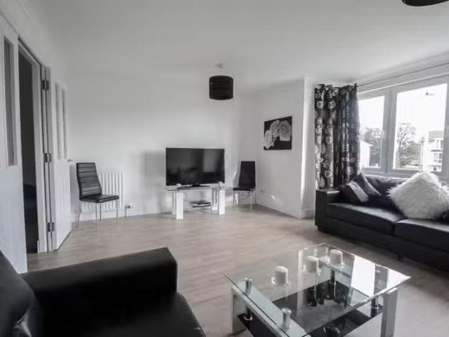 4 bedroom terraced house for rent in Woodlands Terrace, Cults.